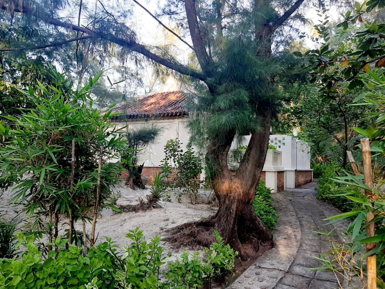 Villa Louise Hue Beach Boutique Hotel Eksteriør billede