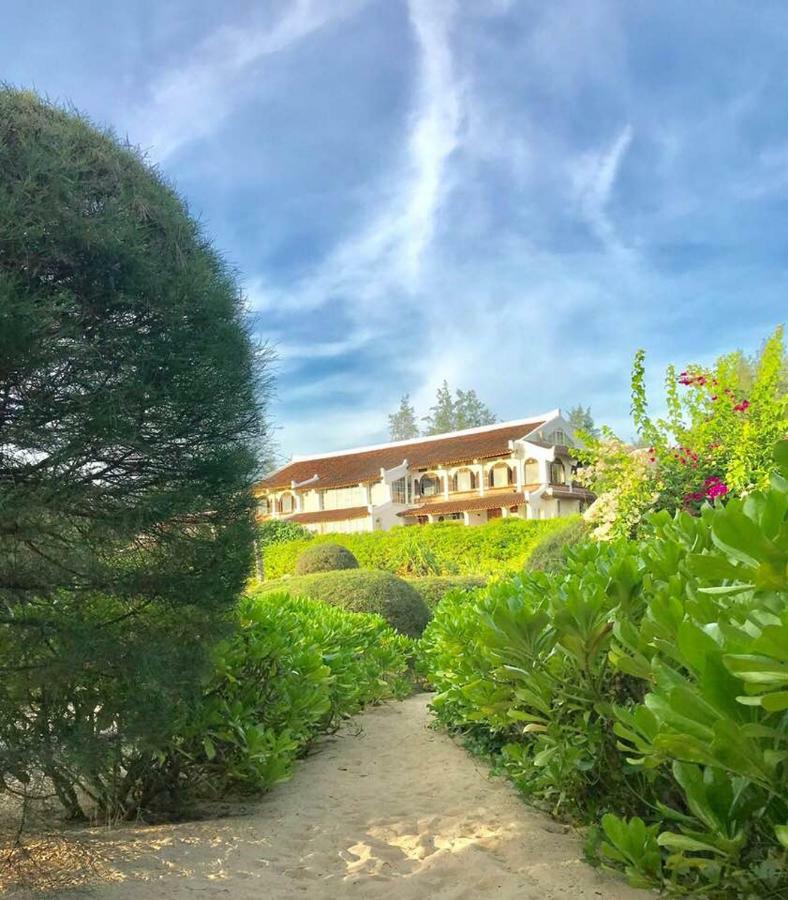 Villa Louise Hue Beach Boutique Hotel Eksteriør billede